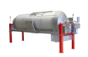 Presses with closed tanks