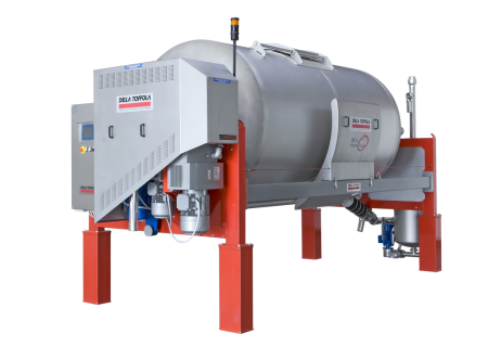 Presses compensated with inert gas