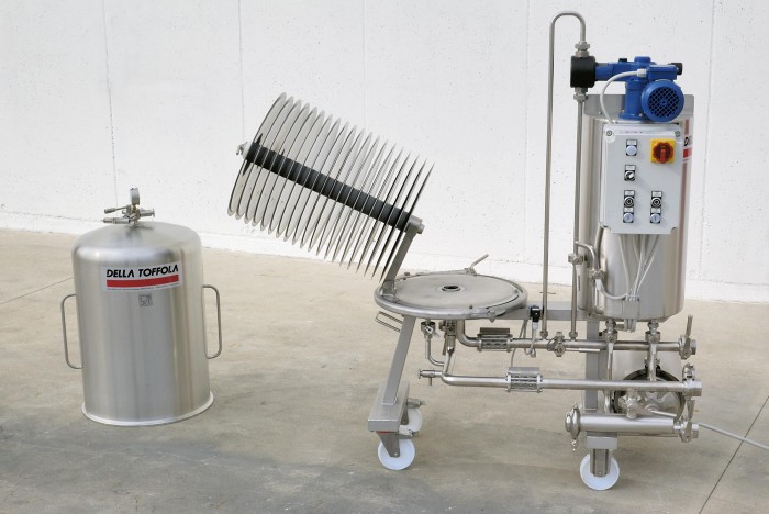 Kieselguhr filtration (FKS 010 - 040 M) - EN - YouTube