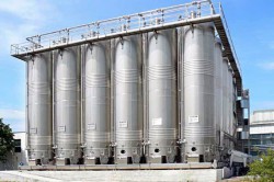 Vertical red winemaking tanks SELECTOR
