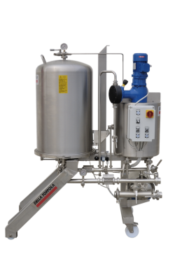 Manually discharged horizontal disk kieselgur filters for fruit juices