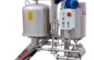 Manually discharged filters for fruit juices