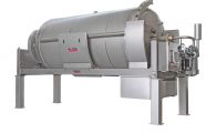 Presses with a closed tank