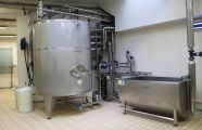 Cradle vat for ricotta coagulation